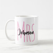 Custom Mr. & Mrs. Mug, Wedding Gift for Newlyweds コーヒーマグカップ (左)