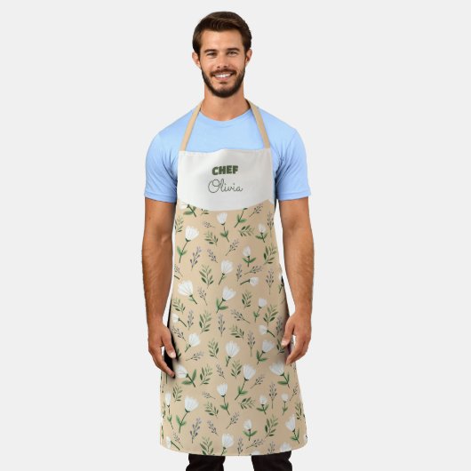 Custom Name Apron – Vanilla Floral Print エプロン (着用した状態)