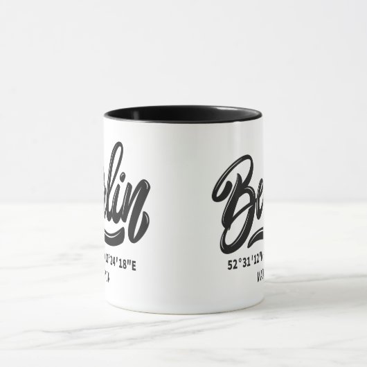 Custom Name Berlin Germany Coordinates マグカップ (中央)