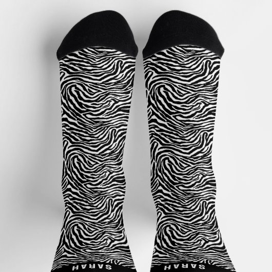 Custom Name Black and White Zebra Stripe Socks ソックス (上部)