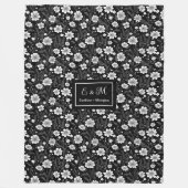Custom Name Blanket Elegant Wildflower Black White フリースブランケット (正面)