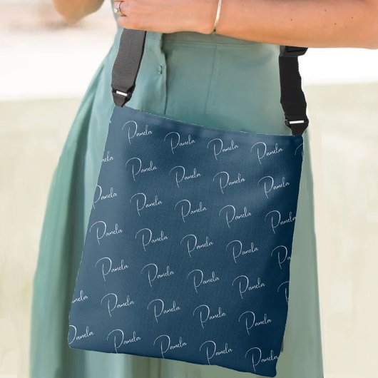 Custom Name Chic クロスボディバッグ