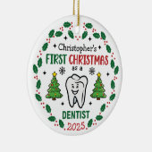 Custom Name Dentist First Christmas Tree Round セラミックオーナメント (右)