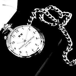 Custom name engraved  blue 腕時計