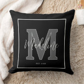 Custom name monogram typography black and white クッション (ブランケット)