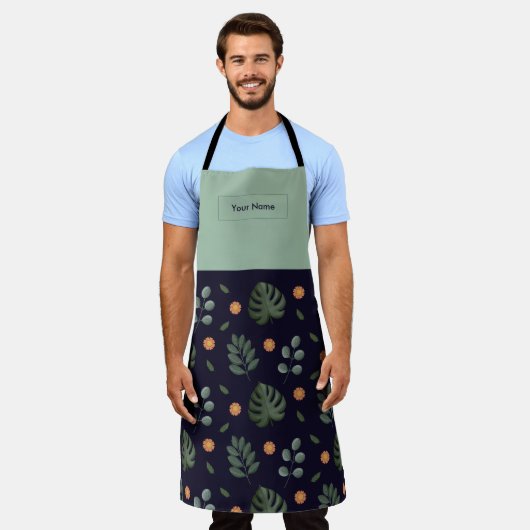 Custom Name Navy Botanical Apron エプロン (着用した状態)