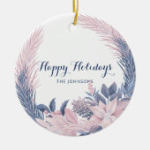 Custom Name Pastel Wreath Happy Holidays セラミックオーナメント (正面)