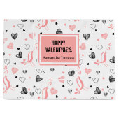 Custom Name Pink Black Hearts Simple Valentine ラージペーパーバッグ (正面)