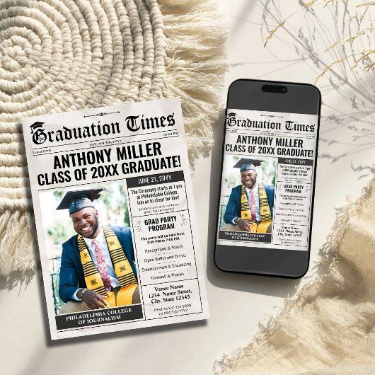 Custom Newspaper Graduation Invite Announcement シーズンカード