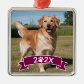 Custom Pet Photo with Year and Paw Ribbon メタルオーナメント (正面)