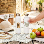 Custom Photo Pet Name Goldendoodle Dog Mom I Woof ウォーターボトル<br><div class="desc">Stay hydrated and keep your furry best friend close with this adorable Custom Photo Goldendoodle water bottle. The front allows you to personalize a photo and name with a sweet "I woof you!" message, while the back features a stylish matcha green doodle silhouette. To perfectly recreate the look shown here,...</div>