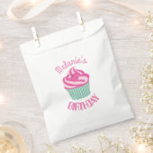 Custom Pink Birthday Cupcake Personalised フェイバーバッグ (クリップ留めされた状態)