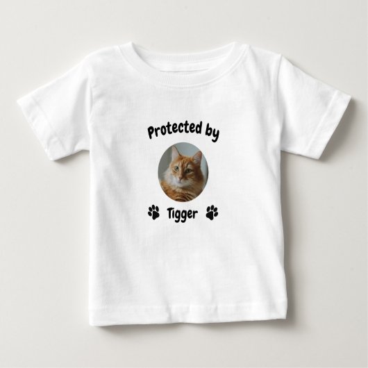 Custom Proctected by Cat, Personalized Cat Name ベビーTシャツ (正面)