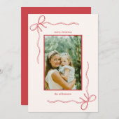 Custom Red Bow Family Christmas Photo Letter シーズンカード (正面/裏面)