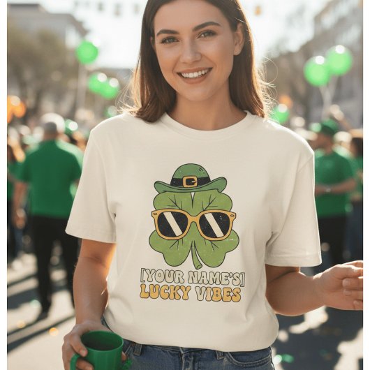 Custom Retro St Patrick's Day T-Shirt | Personaliz Tシャツ