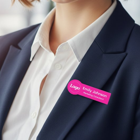 Custom Shaped Employee Pin Name Tag  名札