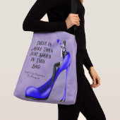Custom Slogan Fashionable Lady in Stiletto クロスボディバッグ (クローズアップ)