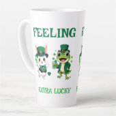 Custom Text St. Patrick's Day Frog and Bunny カフェラテマグ (左アングル)