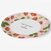 Custom Text Strawberry Pattern Pink Background ペーパープレート (アングル)