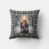 Custom Winter Engagement Photo Pillow with Tartan  クッション (裏面)