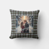 Custom Winter Engagement Photo Pillow with Tartan  クッション (正面)