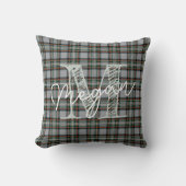 Custom Winter Tartan Pillow with Monogram クッション (正面)