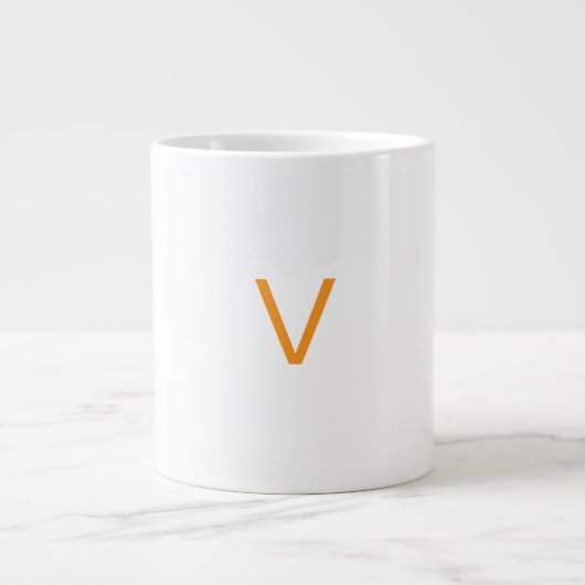 Customised letter V mug ジャンボコーヒーマグカップ (正面)