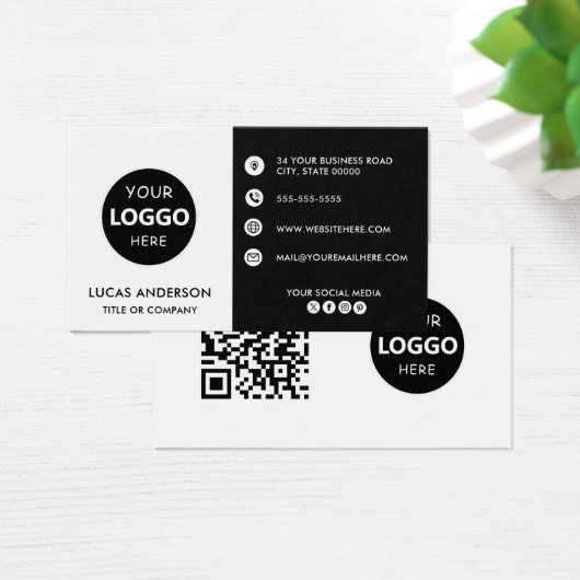 Customizable business logo website social media (デスク)