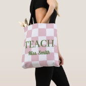 Customizable Name Teach Tote Cute Pink Checkered トートバッグ (クローズアップ)