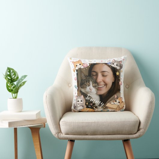 Customizable Photo and Name Pillow for Pet Lovers クッション (椅子)