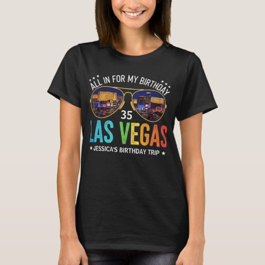 Customizable Vegas Birthday Group Trip Shirt  Tシャツ (正面)