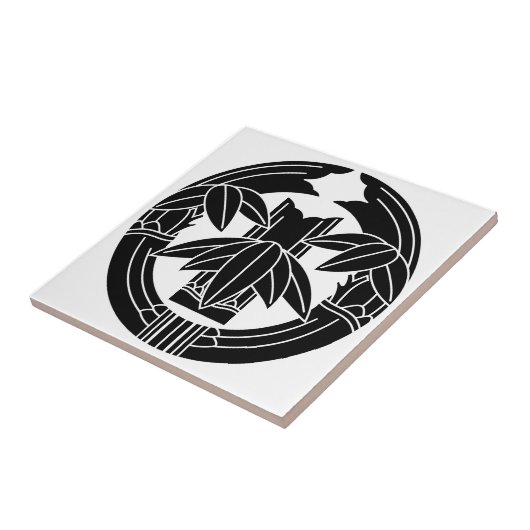 Cut bamboo in embracing bamboo leaves タイル (側面)