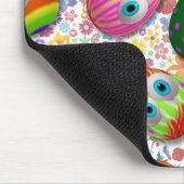 Cute and Funny Easter Eggs Cartoon マウスパッド (コーナー)