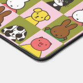 Cute Animal Character Pattern in Colorful Grid デスクマット (コーナー)