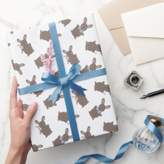 Cute animal Easter bunny with flowers baby boy ラッピングペーパー (ギフト)
