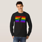 Cute Arctic Penguin Love LGBTQ Gay Pride Flag Quee Tシャツ (正面フル)
