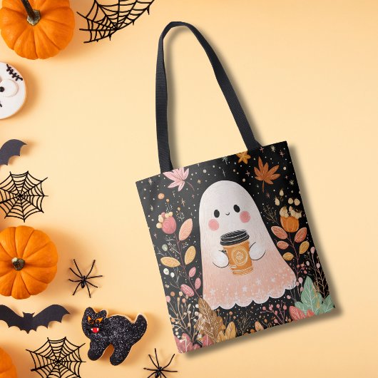 Cute Autumn Ghost with Pumpkin Coffee – Cozy Fall  トートバッグ