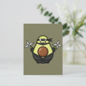 Cute Avocado Ninja Shuriken Warrior Illustration ポストカード (スタンド正面)