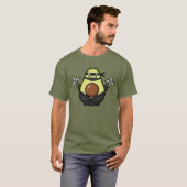 Cute Avocado Ninja Shuriken Warrior Illustration Tシャツ (正面フル)