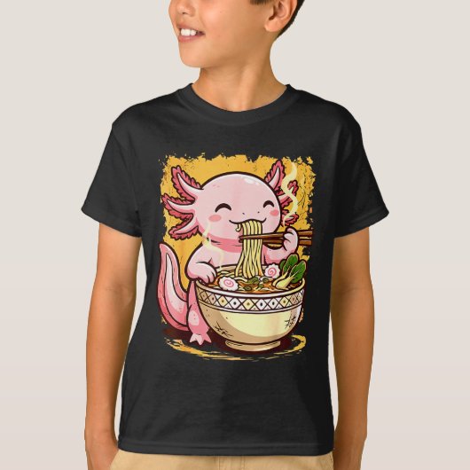 Cute Axolotl Eats Ramen Noodles Axolotls Ramen Tシャツ (正面)