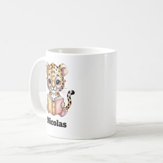 Cute Baby Leopard Reading a Book Custom コーヒーマグカップ (正面左)