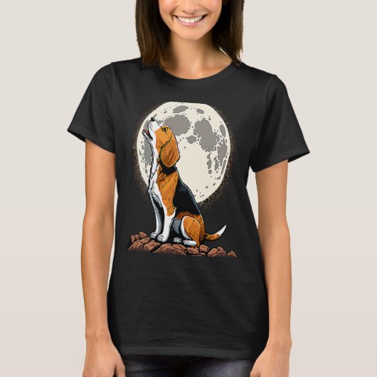 Cute Beagle Howling at the Moon  Beagle Mom Tシャツ (正面)