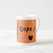 Cute Bear “Oops!” Orange Specialty Mug–Kawaii Bear ボーンチャイナマグカップ (正面右)