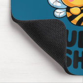 Cute Bee Couple Cuddle Funny Romantic  マウスパッド (コーナー)