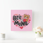 Cute Bee Mine Teddy Bear Valentine's Day スクエア壁時計 (ホーム)