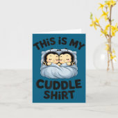 Cute Bees Snuggle This Is My Cuddle カード (黄色い花)