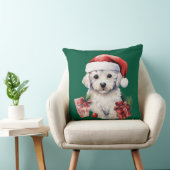 Cute Bichon Frise at Christmas クッション (椅子)