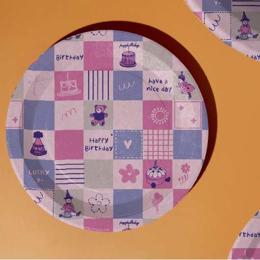 Cute Birthday Squares – Pink modern Pattern ペーパープレート