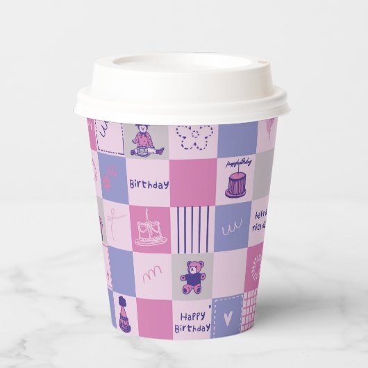 Cute Birthday Squares – Pink modern Pattern 紙コップ (正面)