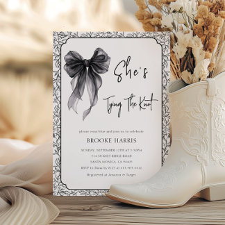 Cute Black Bow She's Tying The Knot Bridal Shower 招待状